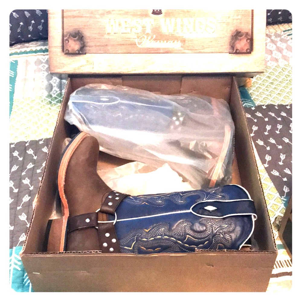 NWT West Wings Woman’s Harness Boots